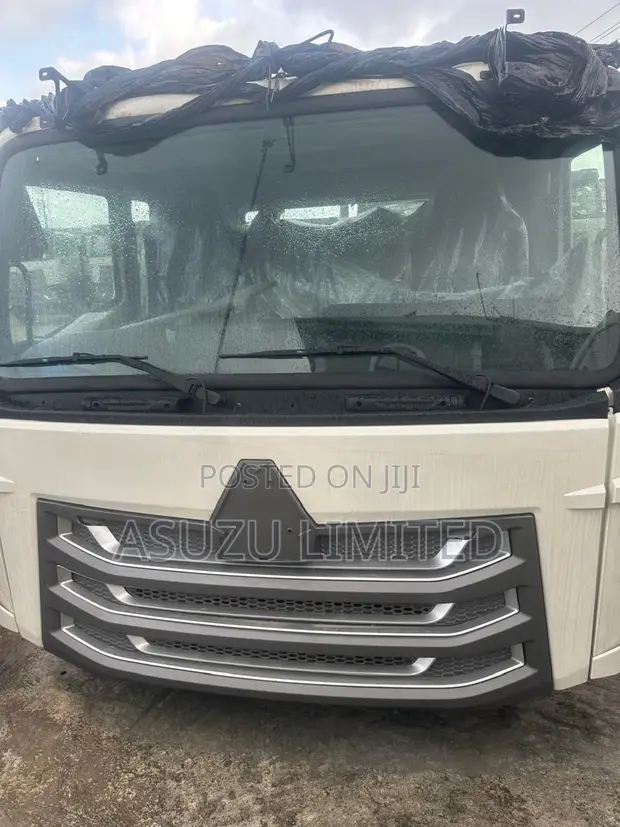 2025 HOWO 371 Truck Cabin - Brand New SINOTRUK - 1