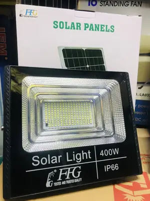 400W Solar Floodlight with Remote