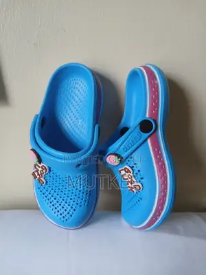 Yaran Crocs/Slides - Na Musamman & Trendy Design