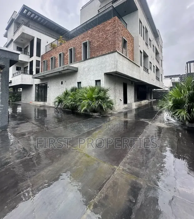 Furnished 3-Bedroom Flat in Oniru, Victoria Island for Rent - 1