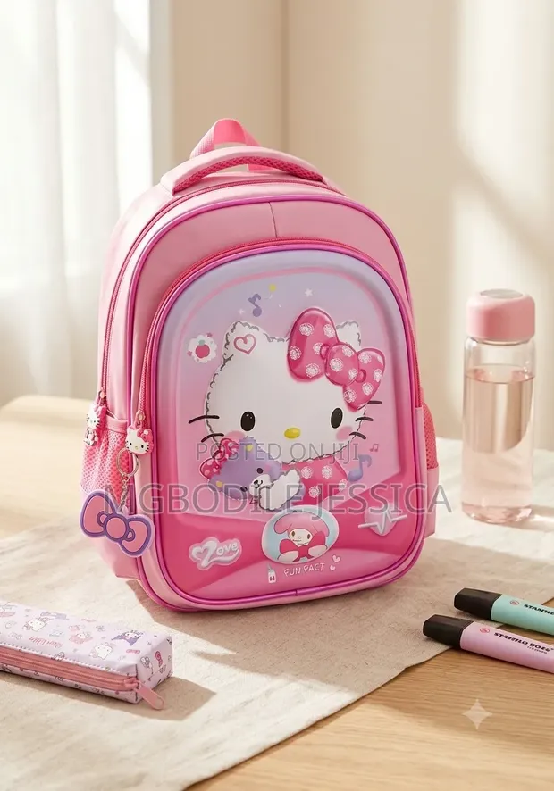 Girls' Snow White Backpack - Brand New - 1