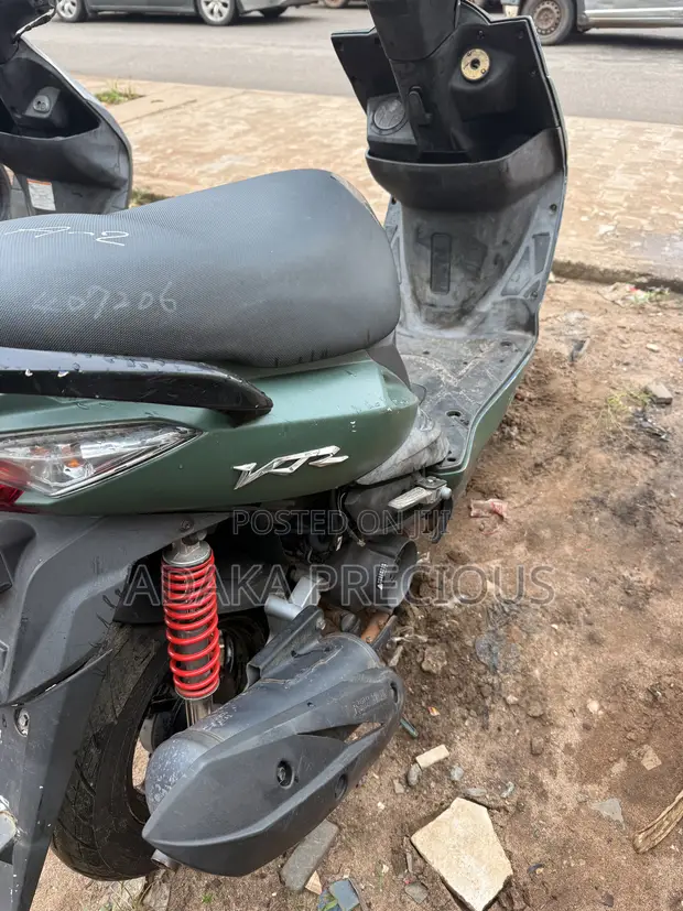 Kymco Agility 110 Scooter (2013) - Foreign Used - 1