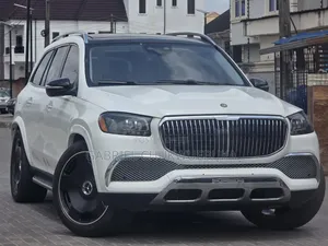 Mercedes-Benz GLS 400d 2022 Fari