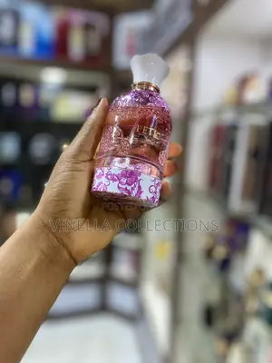 Lattafa Petra Viola Eau de Parfum - 100ml