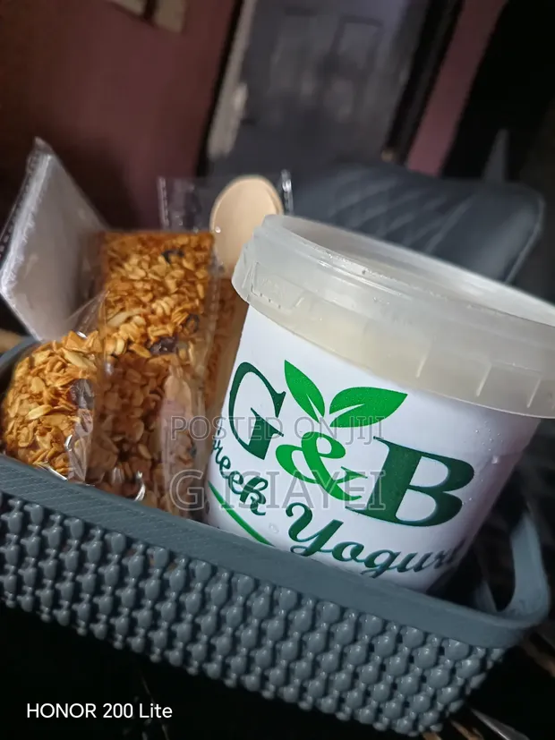 G&B Greek Yogurt with Granola - 1