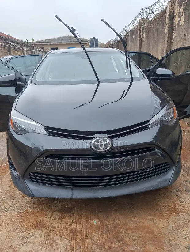 2018 Toyota Corolla LE (1.8L) - Babu Hatsari, Kadan Aka Yi Amfani Da Ita - 1