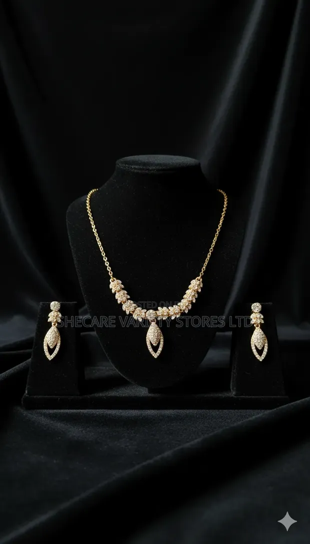 Fashion Earrings - Gold Colour - 1