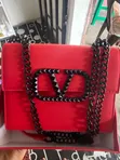 Beautiful and Classy Black Handbag by Goodpatner - 5