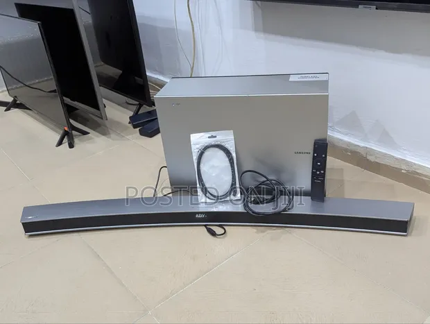 Samsung 6.1 Channel Wireless Soundbar - 1