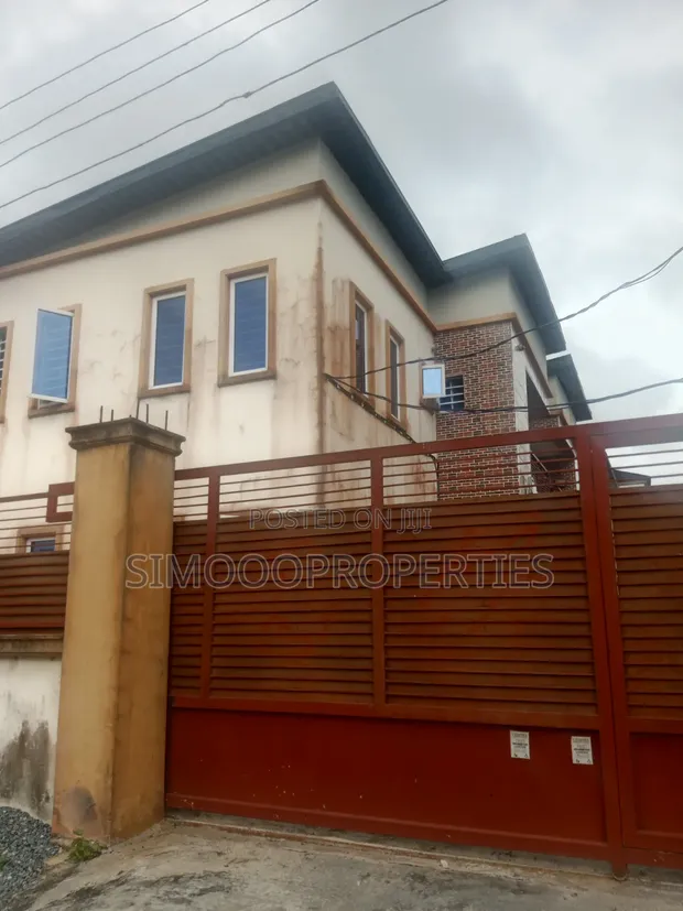 2 Bed Block of Flats na Royal Garden, Lakowe don haya - 1