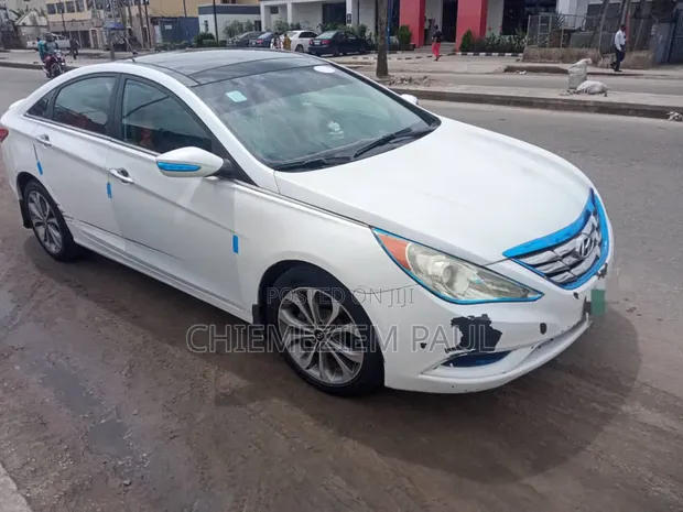 2013 Hyundai Sonata Limited 2.0T Sedan - White - 1