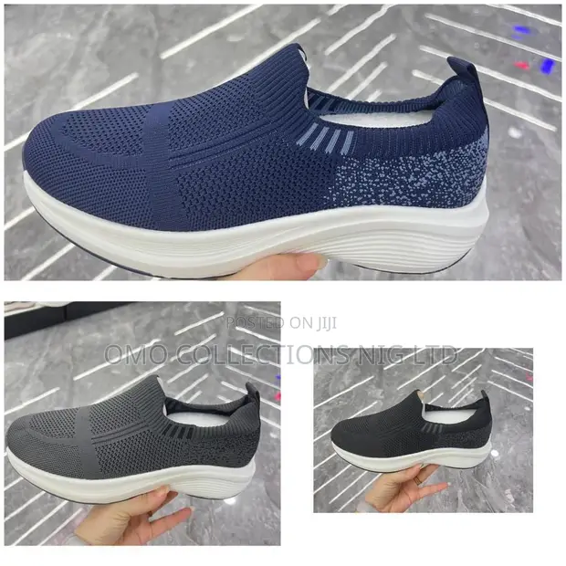 DESAI Men's Breathable Slip-On Walking Shoes - 1