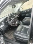 Toyota Highlander 2014 Baƙi - 4