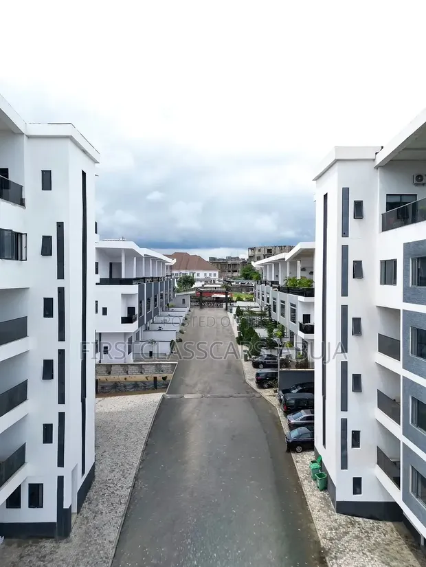 Furnished 4-Bedroom Duplex a Guzape, Abuja don siyarwa - 1