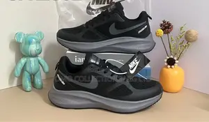 Nike Men's Black Comfortable Sneakers - Fully Boxed