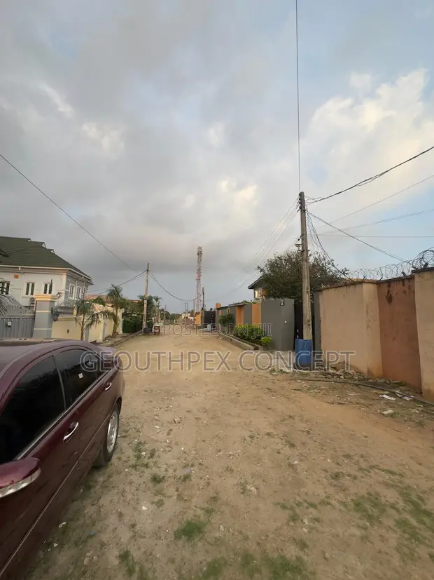 4-Bedroom Duplex & 2x 3-Bedroom Flats in Oluyole GRA, Ibadan - 1