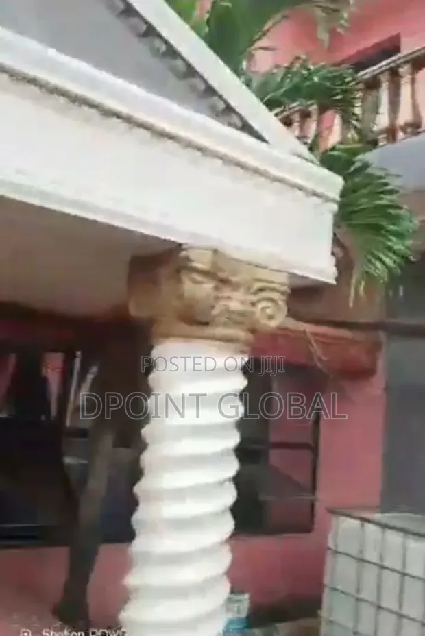 Hotel da Bar Don Siyarwa, Hanyar Gwamna, Ikotun - 1