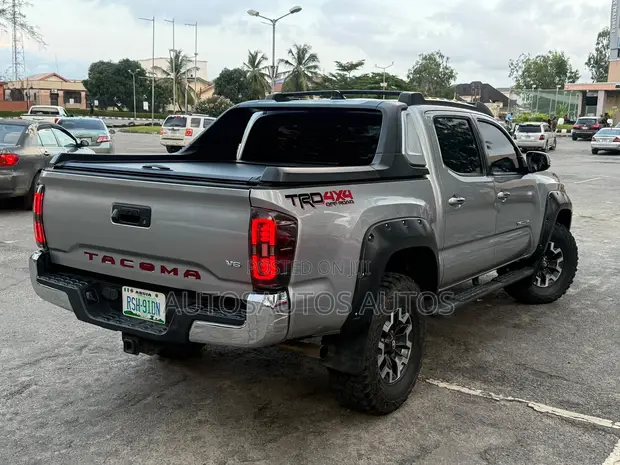 2019 Toyota Tacoma TRD Off Road Pickup - 1