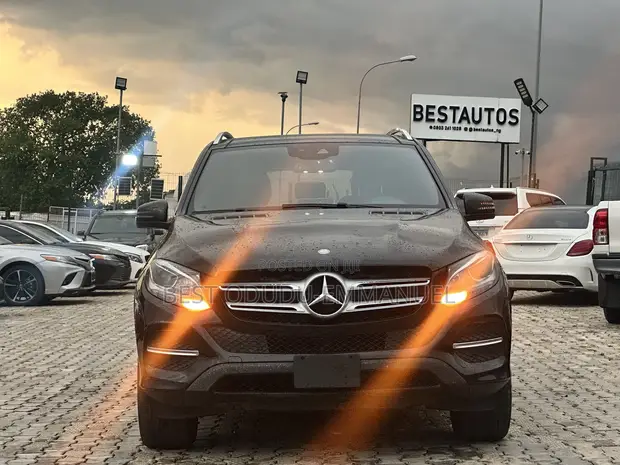 Mercedes-Benz GLE-Class 2016 Black - 1