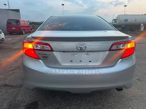 2014 Toyota Camry SE Sport Sedan