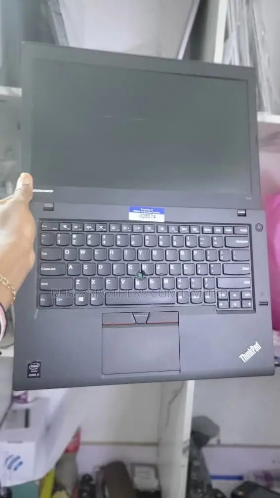 Lenovo ThinkPad T450 Laptop - Intel Core i5, 8GB RAM, 256GB SSD - 1