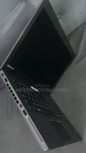 Lenovo ThinkPad T450 Laptop - Intel Core i5, 8GB RAM, 256GB SSD