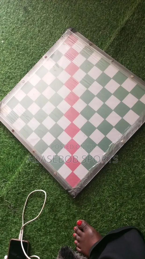 Medium Alumaco Draught Board - 1