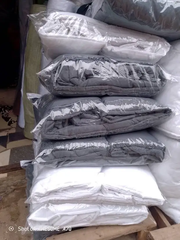 Kayan Kwanciya: Duvet da Bed Spread - 1