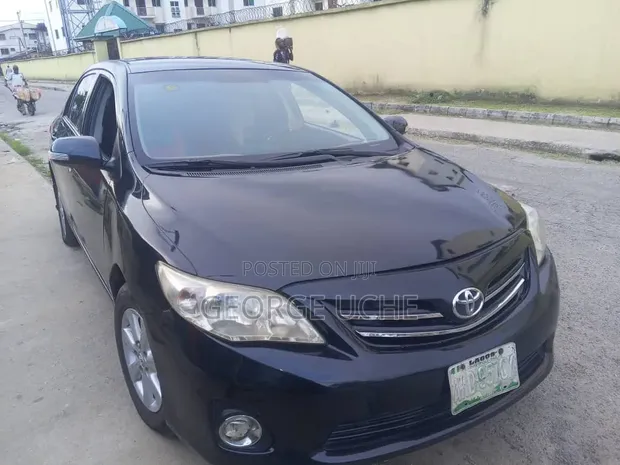 2009 Toyota Corolla LE Sedan - 1