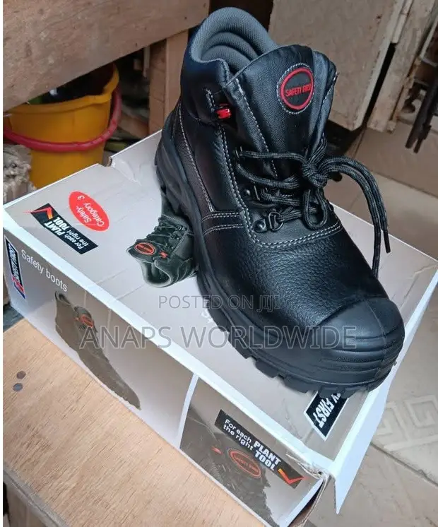 Safety First Anti-Slip Oil-Resistant Boots - 1