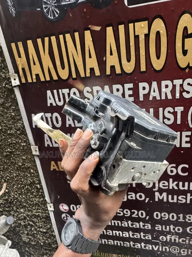 Toyota Corolla 2009-2010 ABS Pump Module - 1