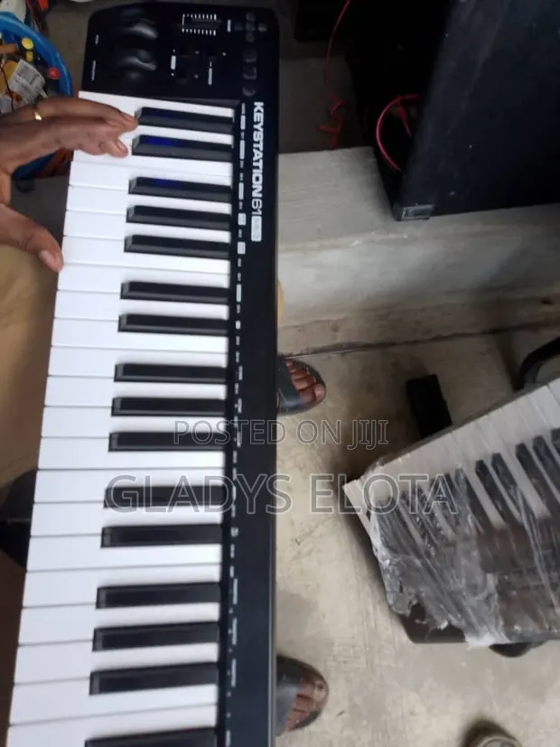 M-Audio Keystation 61 MIDI Controller - 1