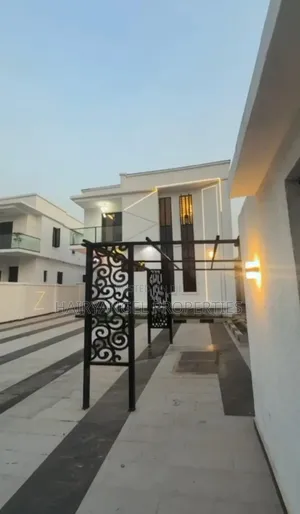 5-Bedroom Duplex for Sale in Oshimili North, Asaba