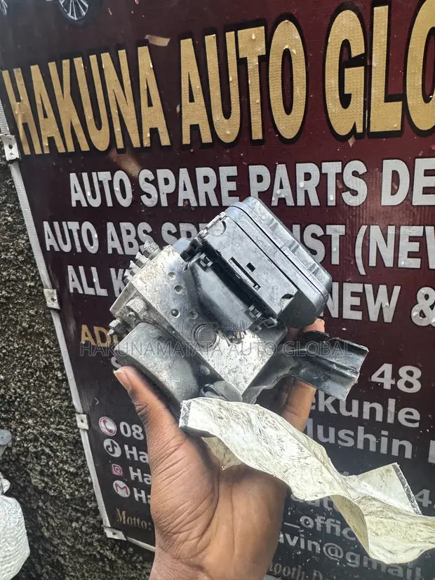 Toyota Corolla 2009-2010 ABS Module - 1