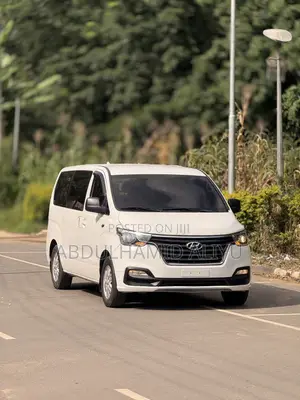 2021 Hyundai H1 Passenger Van - White