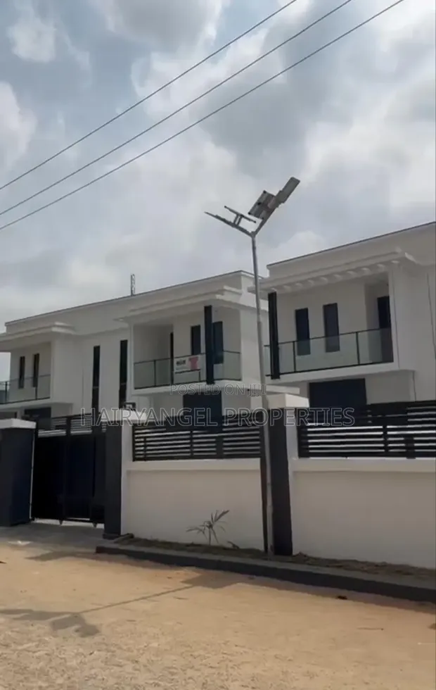 4-Bedroom Duplex for Sale in Oshimili North, Asaba - 1