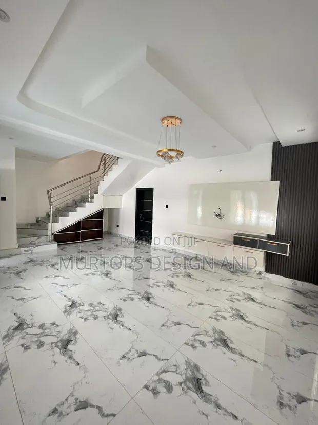 3-Bedroom Townhouse/Terrace for Rent in Ikate, Lekki - 1