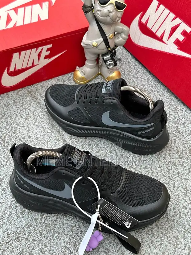 Nike Zoom Sneakers (Sizes 40-48) - 1