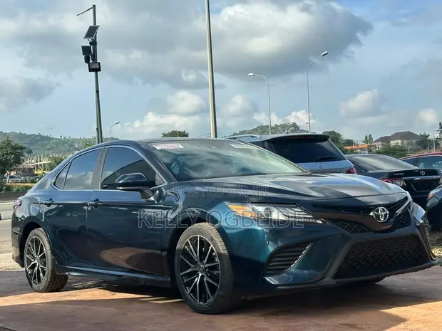2021 Toyota Camry SE - 1