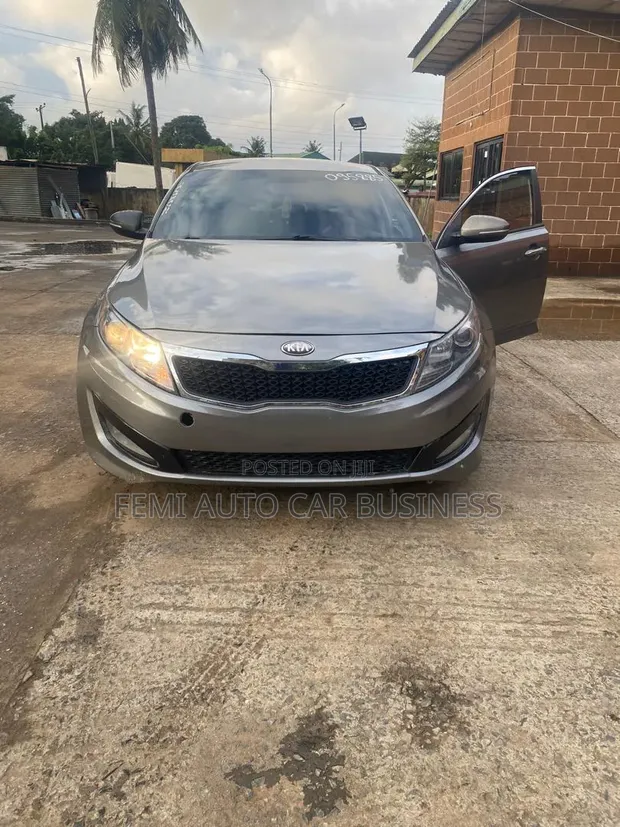 Kia Optima 2012 Gray - 1