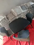 Modern 4-Seater Dining Set - Baƙar Tebur & ƴan kujeru masu rufi - 1