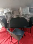 Modern 4-Seater Dining Set - Baƙar Tebur & ƴan kujeru masu rufi - 2