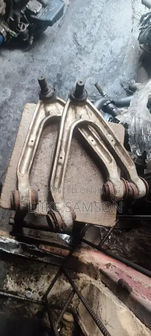 Hummer H3 Upper Arm Set (Used)