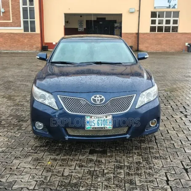 Toyota Camry 2009 Blue - 1
