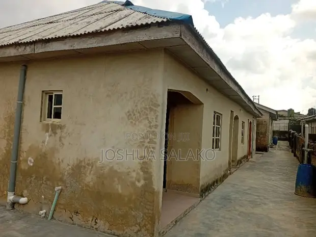 Gidan Kwana 1 a Ifo, Ijoko don haya - 1