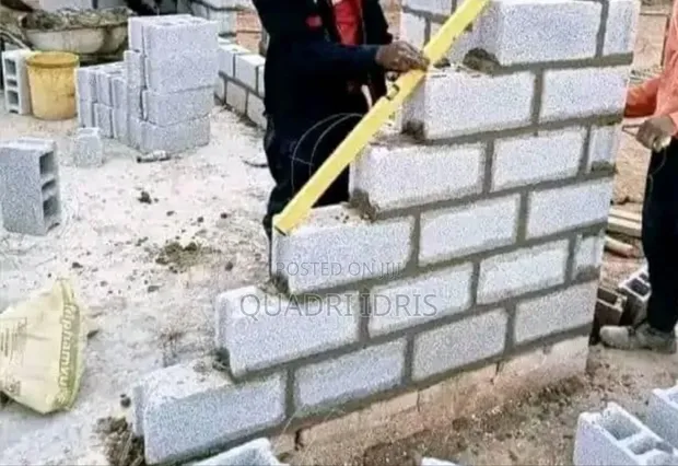 Bricklayer - Block Laying & Plastering Services - 1