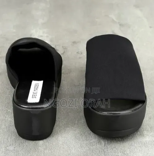 Steve Madden Slinky Black Fabric Platform Wedge Slides - Brand New - 1