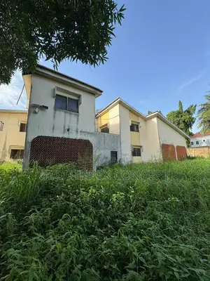 3435sqm Land with Demolishable Duplex in Agodi GRA, Ibadan
