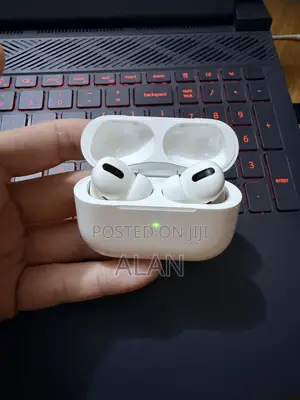 Apple AirPods Pro (1st Gen)