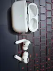 Apple AirPods Pro (1st Gen) - 5